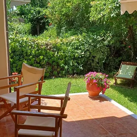 Tassos House Case de vacanță *