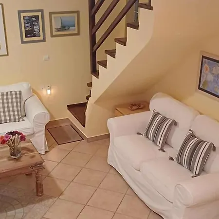 Tassos House Case de vacanță *